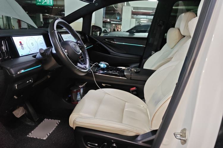 Used GAC Trumpchi M8 2023 Zongshi Series Dual-Motor Flagship Edition Left Front Seat