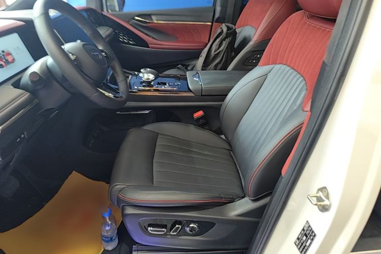 Used GAC Trumpchi M8 2023 Zongshi Series Dual-Motor Flagship Edition Left Front Seat
