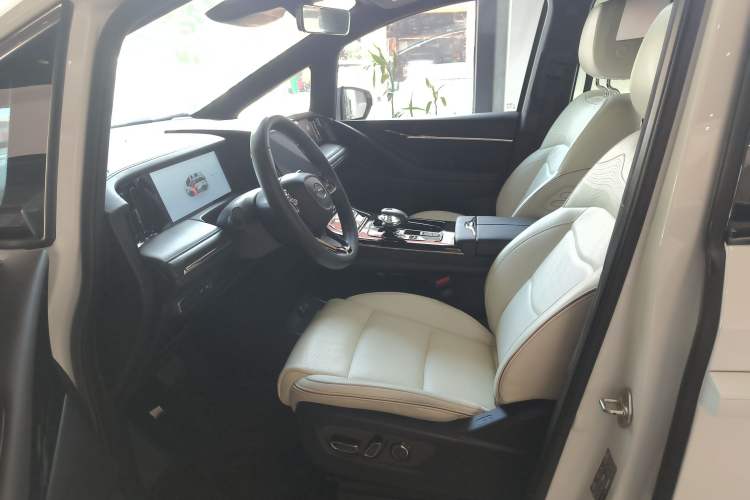 Used GAC Trumpchi M8 2023 Zongshi Series Dual-Motor YuZun Edition Left Front Seat