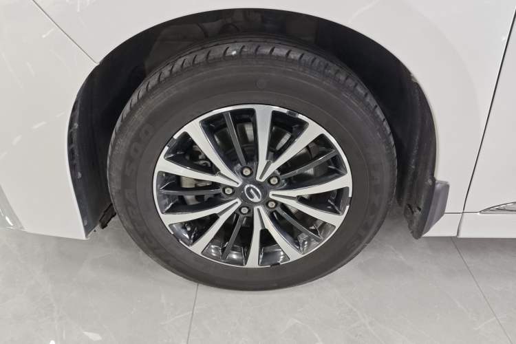 Used GAC Trumpchi M8 2023 Lingxiu Series 390T Luxury Edition Left Front Wheel Hub