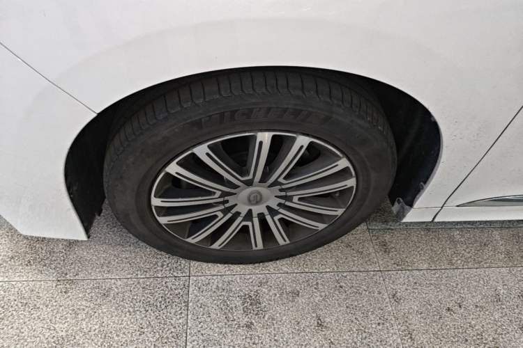 Used GAC Trumpchi M8 2023 Lingxiu Series 390T Ultimate Edition Left Front Wheel Hub