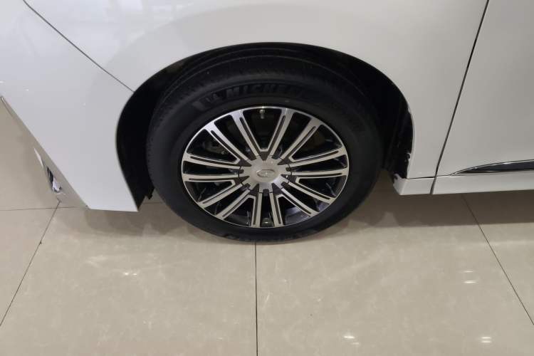 Used GAC Trumpchi M8 2023 Lingxiu Series 390T Prestige Edition Left Front Wheel Hub