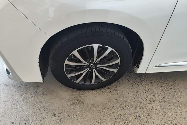 Used GAC Trumpchi M8 2023 Lingxiu Series 390T Deluxe Edition Left Front Wheel Hub