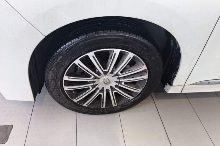 Used GAC Trumpchi M8 2023 Lingxiu Series 390T Prestige Edition Left Front Wheel Hub