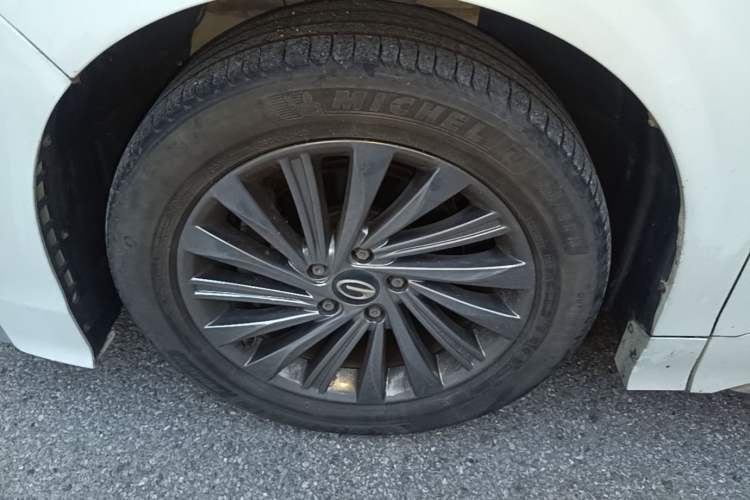 Used GAC Trumpchi M8 2023 Master Series 390T Ultimate Edition Left Front Wheel Hub