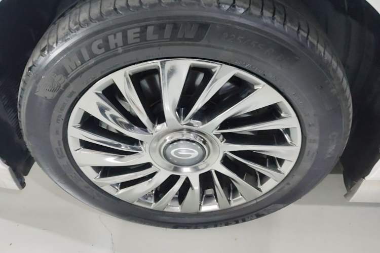 Used GAC Trumpchi M8 2023 Zongshi Series 400T Flagship Edition Left Front Wheel Hub