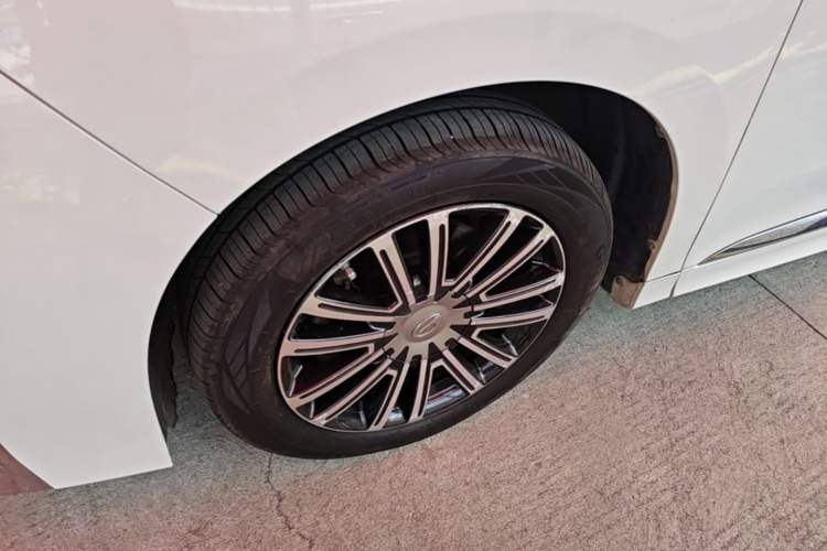 Used GAC Trumpchi M8 2023 Lingxiu Series 390T Prestige Edition Left Front Wheel Hub