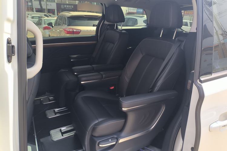 Used GAC Trumpchi M8 2023 Master Series 390T Prestige Edition Left Rear Seat