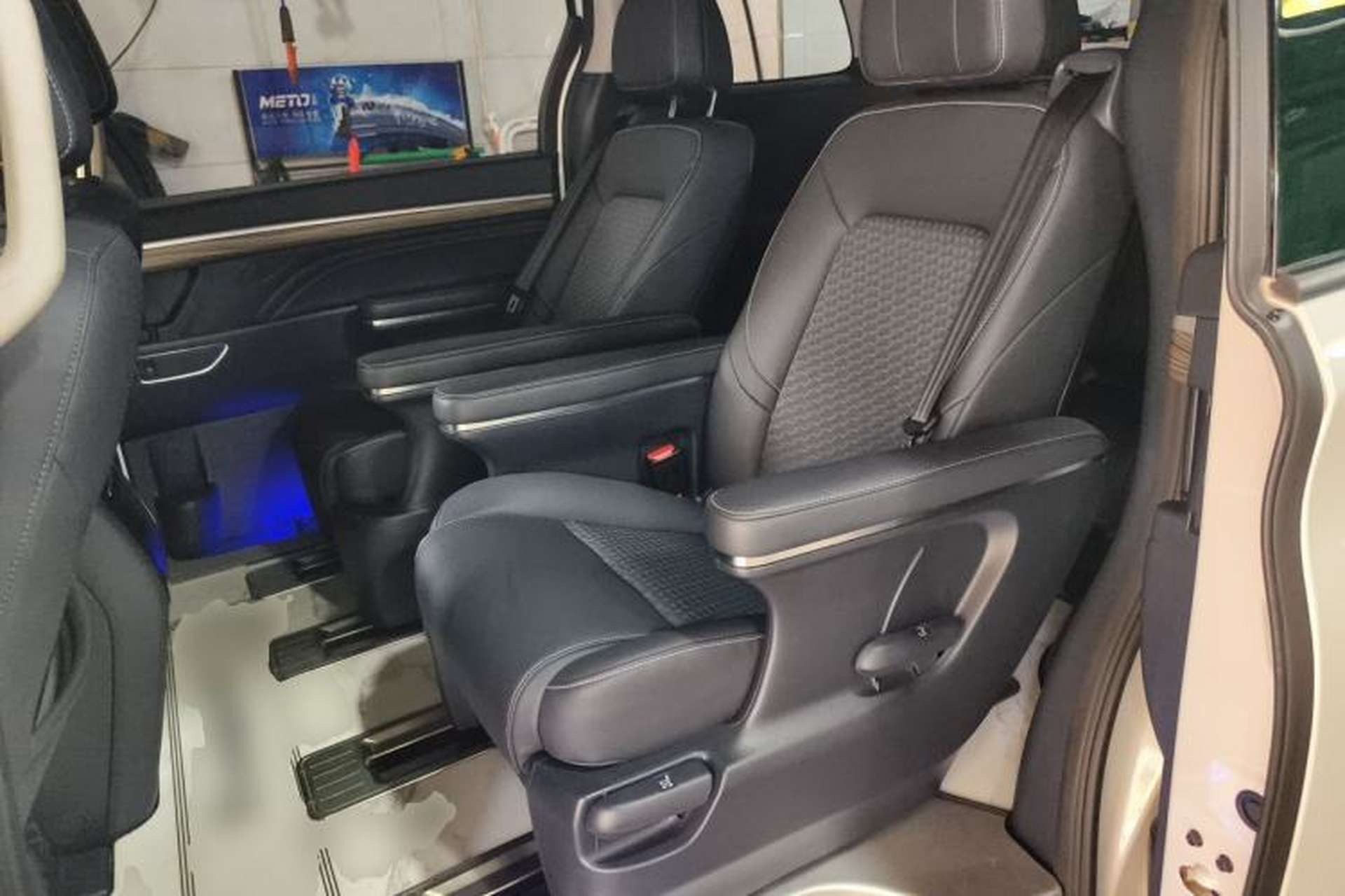 Used GAC Trumpchi M8 2023 Lingxiu Series 390T Luxury Edition Left Rear Seat
