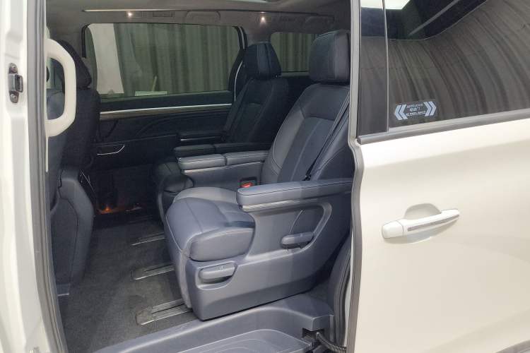 Used GAC Trumpchi M8 2023 Lingxiu Series 390T Prestige Edition Left Rear Seat