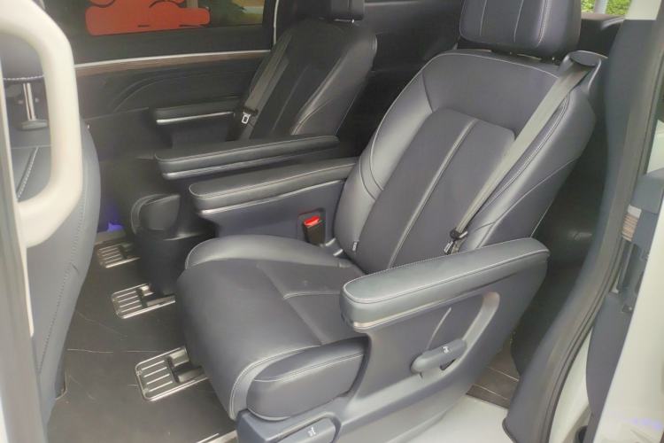 Used GAC Trumpchi M8 2023 Lingxiu Series 390T Deluxe Edition Left Rear Seat