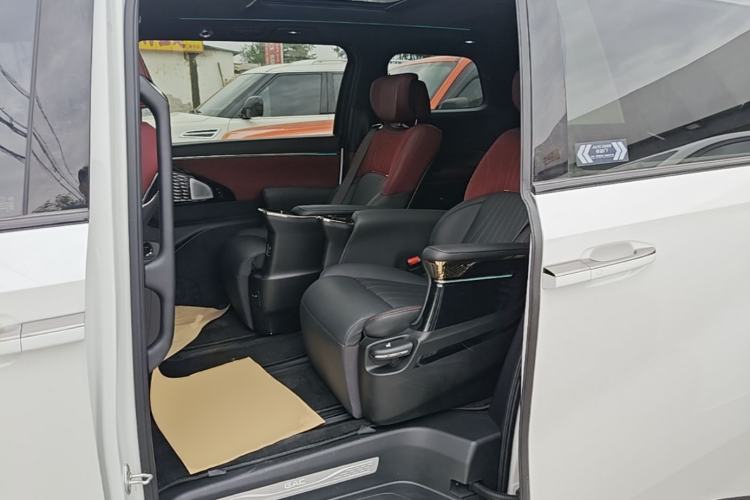 Used GAC Trumpchi M8 2023 Zongshi Series Dual-Motor Supreme Edition Left Rear Seat