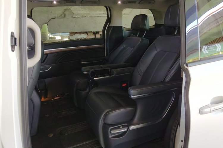 Used GAC Trumpchi M8 2023 Master Series 390T Ultimate Edition Left Rear Seat