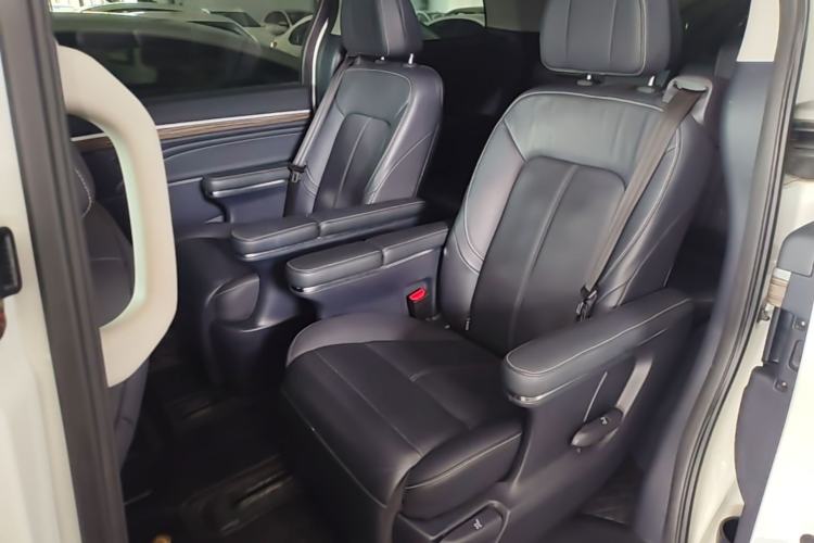 Used GAC Trumpchi M8 2023 Lingxiu Series 390T Prestige Edition Left Rear Seat