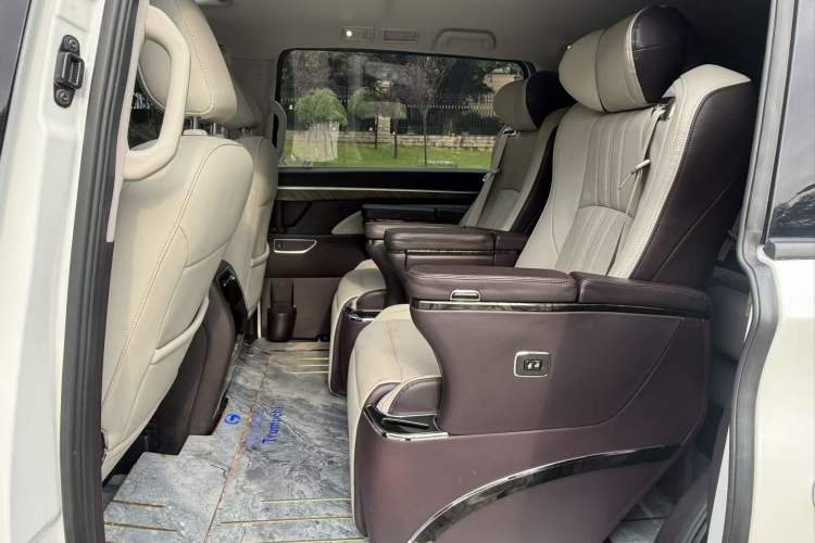 Used GAC Trumpchi M8 2023 Lingxiu Series 390T Luxury Edition Left Rear Seat