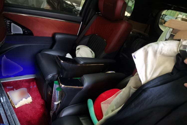 Used GAC Trumpchi M8 2023 Zongshi Series Dual-Motor YuZun Edition Left Rear Seat