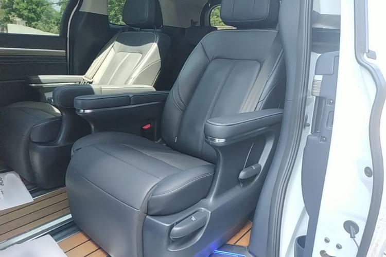 Used GAC Trumpchi M8 2023 Lingxiu Series 390T Prestige Edition Left Rear Seat