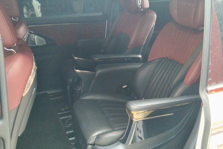 Used GAC Trumpchi M8 2023 Zongshi Series Dual-Motor YuZun Edition Left Rear Seat