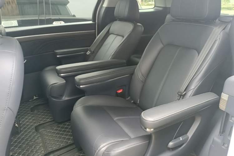 Used GAC Trumpchi M8 2023 Lingxiu Series 390T Deluxe Edition Left Rear Seat