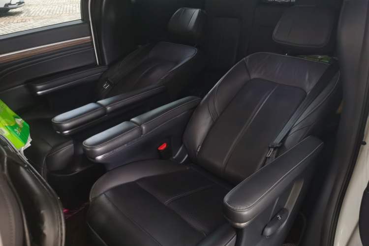 Used GAC Trumpchi M8 2023 Lingxiu Series 390T Prestige Edition Left Rear Seat