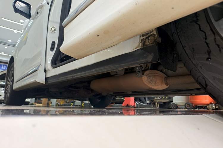 Used GAC Trumpchi M8 2023 Lingxiu Series 390T Ultimate Edition Left Side Sill