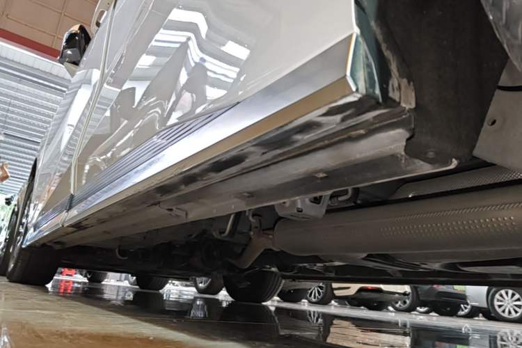 Used GAC Trumpchi M8 2023 Zongshi Series 400T Ultimate Edition Left Side Sill