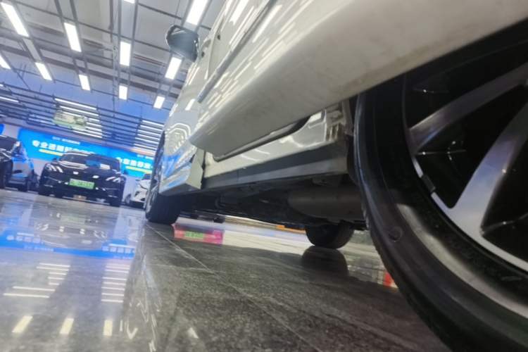 Used GAC Trumpchi M8 2023 Lingxiu Series 390T Deluxe Edition Left Side Sill