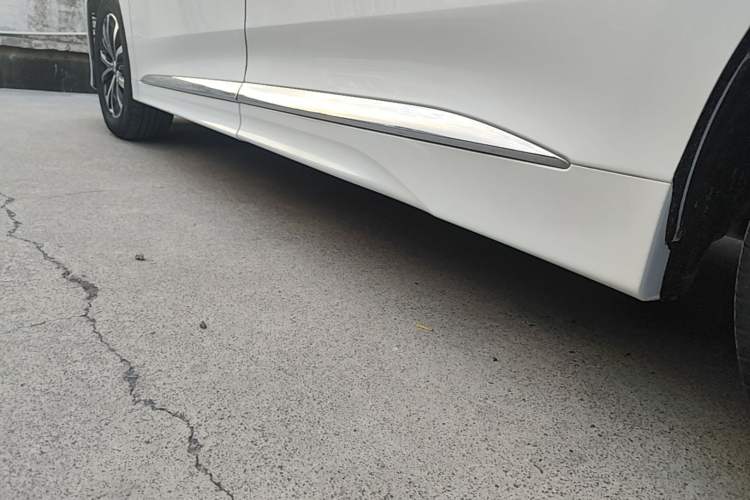 Used GAC Trumpchi M8 2023 Lingxiu Series 390T Luxury Edition Left Side Sill
