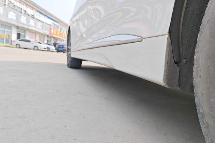 Used GAC Trumpchi M8 2023 Lingxiu Series 390T Luxury Edition Left Side Sill
