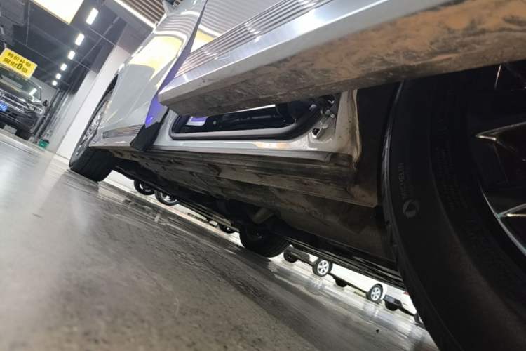 Used GAC Trumpchi M8 2023 Zongshi Series 400T Flagship Edition Left Side Sill