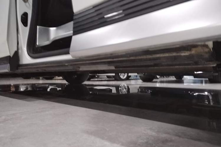 Used GAC Trumpchi M8 2023 Zongshi Series 400T Ultimate Edition Left Side Sill