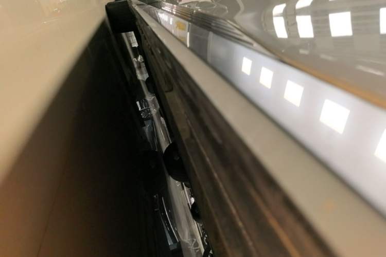 Used GAC Trumpchi M8 2023 Zongshi Series Dual-Motor Flagship Edition Left Side Sill
