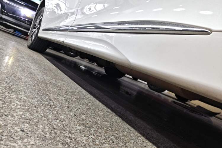 Used GAC Trumpchi M8 2023 Lingxiu Series 390T Luxury Edition Left Side Sill