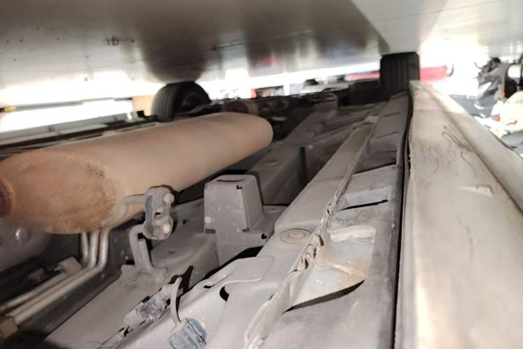Used GAC Trumpchi M8 2023 Master Series 390T Prestige Edition Left Side Sill