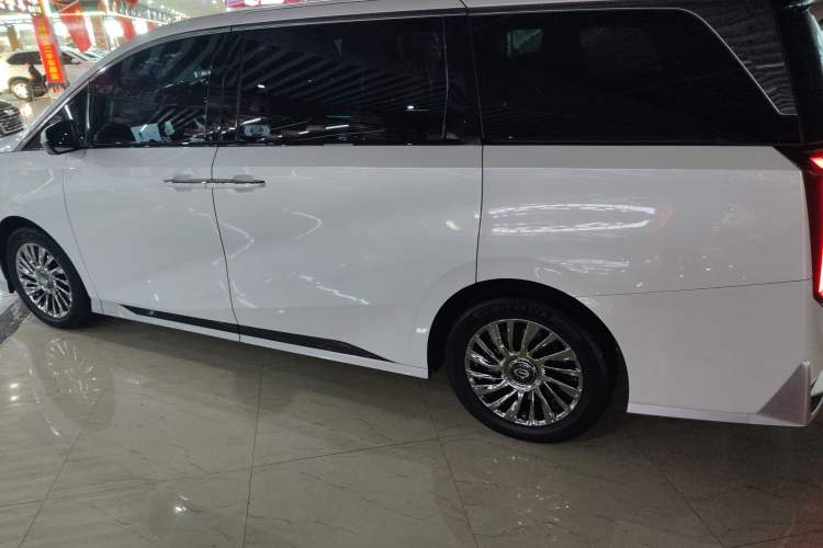 Used GAC Trumpchi M8 2023 Zongshi Series 400T Flagship Edition Left Side