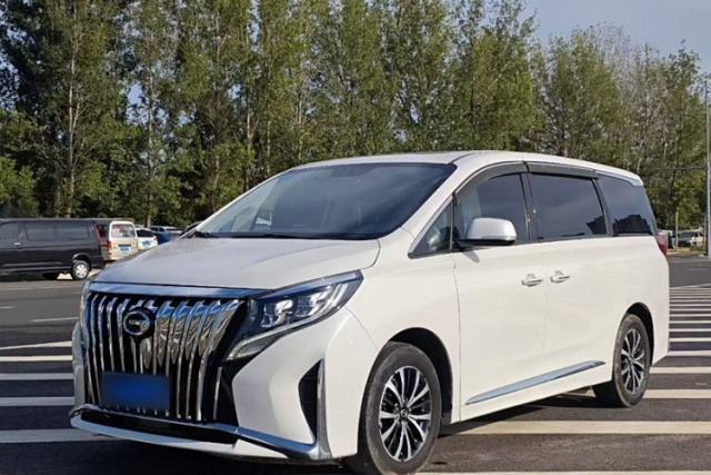 Ojetý GAC Trumpchi M8 2023 Lingxiu Series 390T Deluxe Edition