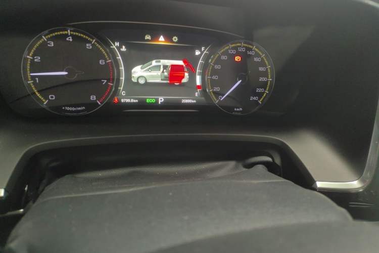 Used GAC Trumpchi M8 2023 Lingxiu Series 390T Deluxe Edition Odometer Close Up