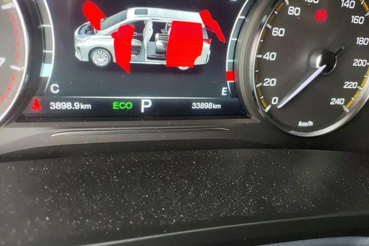 Used GAC Trumpchi M8 2023 Lingxiu Series 390T Deluxe Edition Odometer Close Up