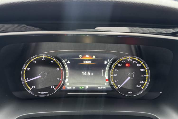 Used GAC Trumpchi M8 2023 Lingxiu Series 390T Deluxe Edition Odometer Close Up