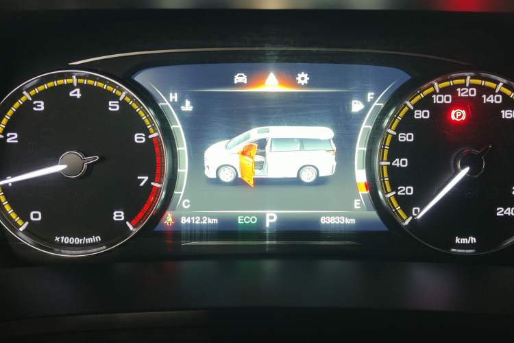 Used GAC Trumpchi M8 2023 Lingxiu Series 390T Luxury Edition Odometer Close Up