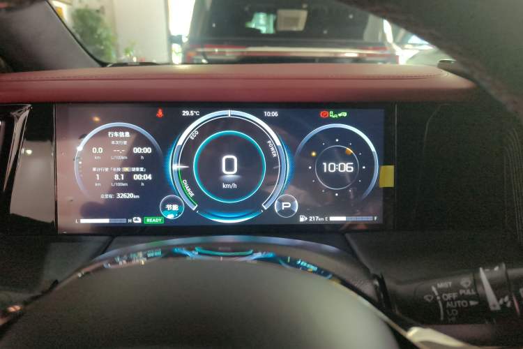 Used GAC Trumpchi M8 2023 Zongshi Series Dual-Motor Flagship Edition Odometer Close Up