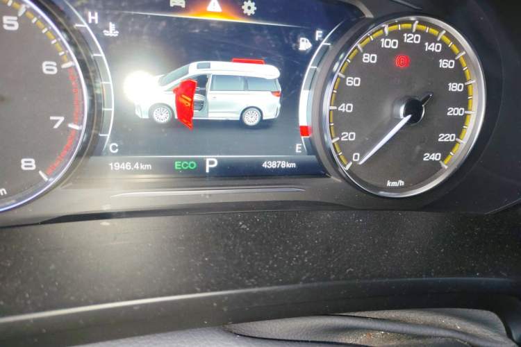 Used GAC Trumpchi M8 2023 Lingxiu Series 390T Deluxe Edition Odometer Close Up