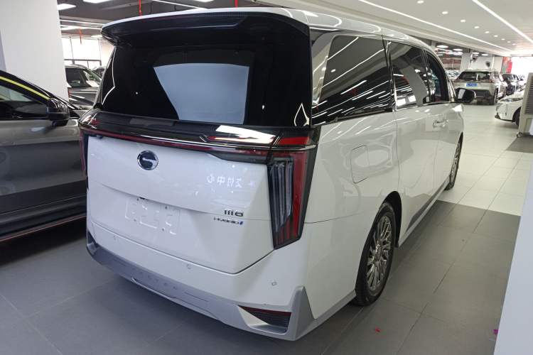 Used GAC Trumpchi M8 2023 Zongshi Series Dual-Motor Flagship Edition Rear Right 45 Deg