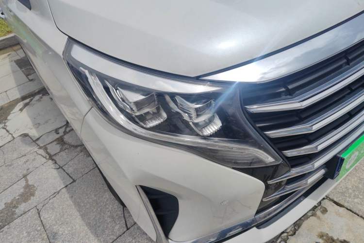 Used GAC Trumpchi M8 2023 Lingxiu Series 390T Ultimate Edition Right Front Headlight