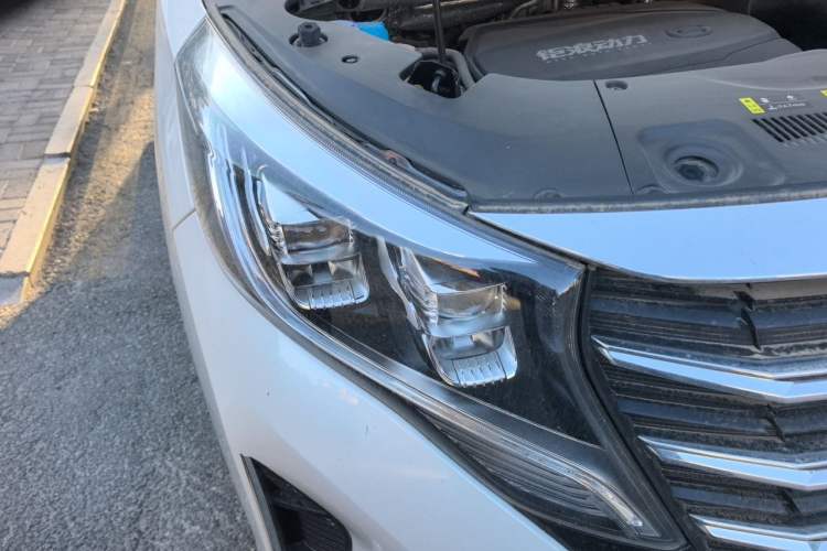 Used GAC Trumpchi M8 2023 Lingxiu Series 390T Prestige Edition Right Front Headlight