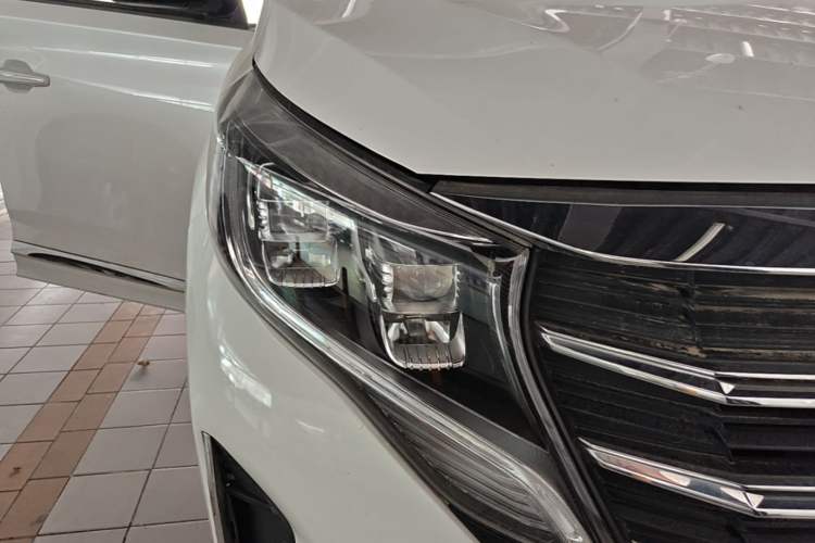 Used GAC Trumpchi M8 2023 Lingxiu Series 390T Luxury Edition Right Front Headlight