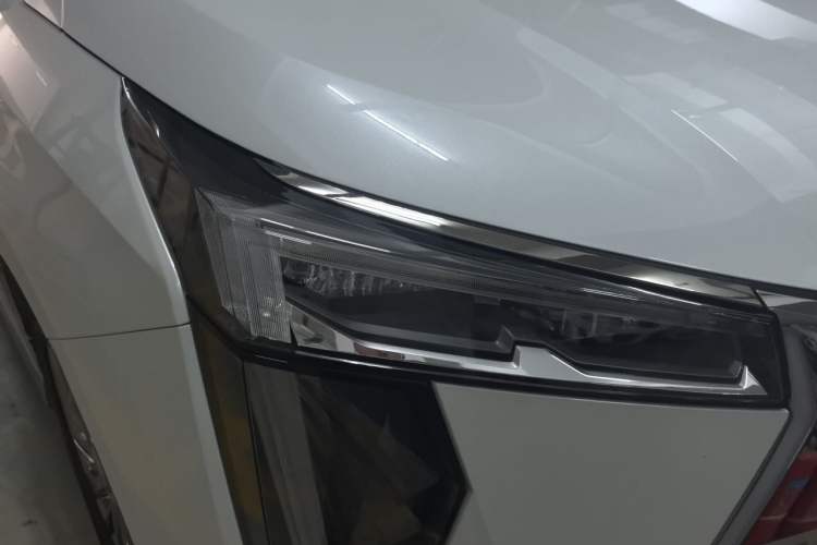 Used GAC Trumpchi M8 2023 Zongshi Series 400T Flagship Edition Right Front Headlight