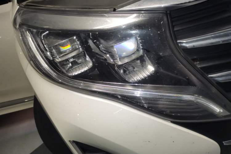 Used GAC Trumpchi M8 2023 Lingxiu Series 390T Luxury Edition Right Front Headlight