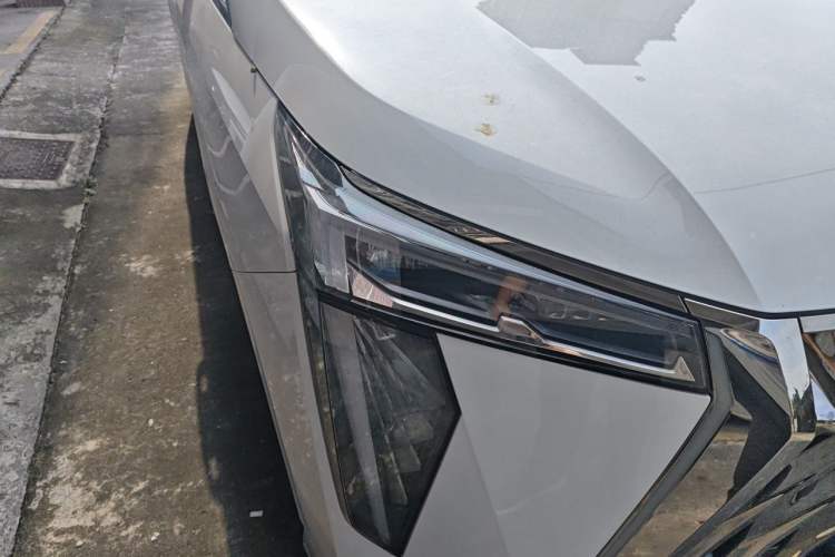 Used GAC Trumpchi M8 2023 Zongshi Series Dual-Motor Supreme Edition Right Front Headlight