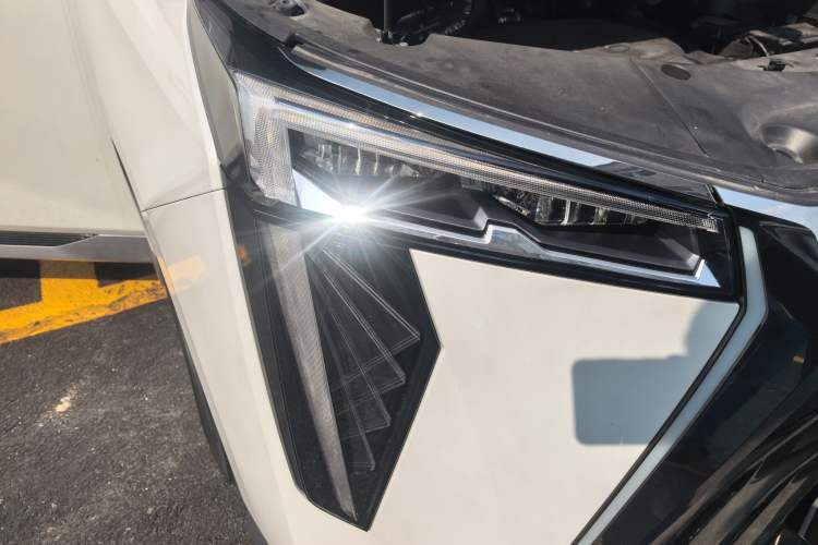 Used GAC Trumpchi M8 2023 Zongshi Series 400T Flagship Edition Right Front Headlight